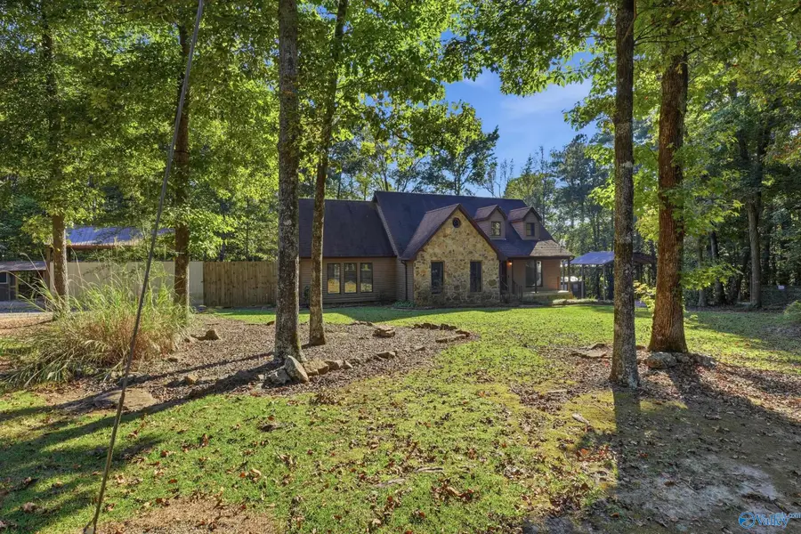 11 Korgan Court, Laceys Spring, AL 35754 - #3