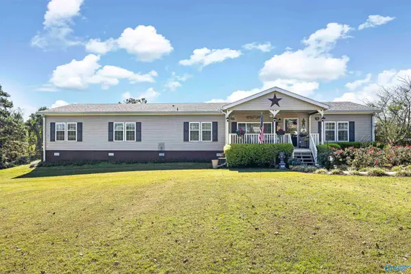 1526 County Road 44, SECTION, AL 35771