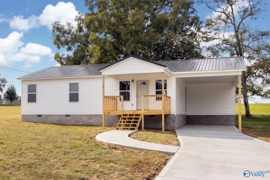 584 Lexington Drive, Arab, AL 35016 - #3