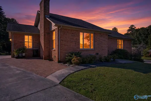911 Violet Avenue Nw, Cullman, AL 35055