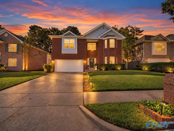 476 Sussex Drive Sw, Huntsville, AL 35824