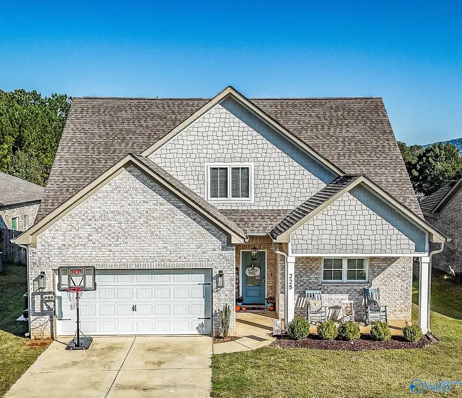 225 Hope Ridge Drive, New Hope, AL 35760 - #2