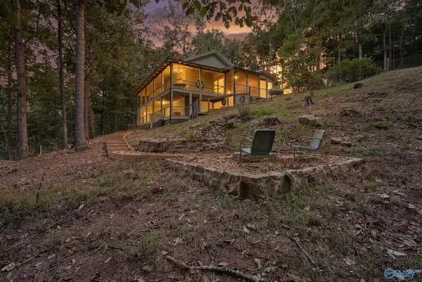 1076 County Road 81, FORT PAYNE, AL 35967