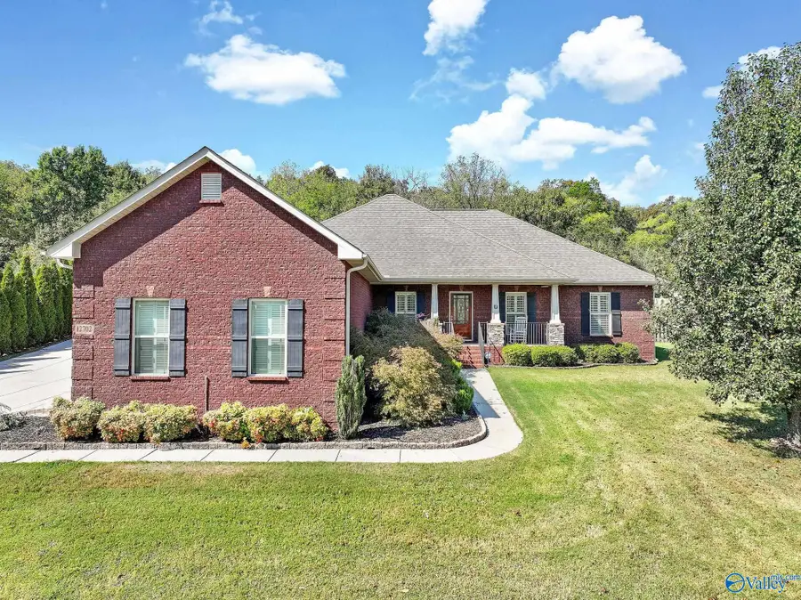 12702 Oak South Sw Sw, Huntsville, AL 35803 - #2