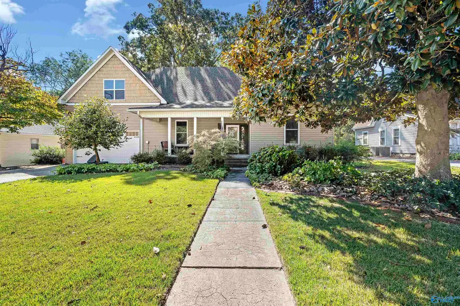 514 West Mann Avenue, Boaz, AL 35957 - #2