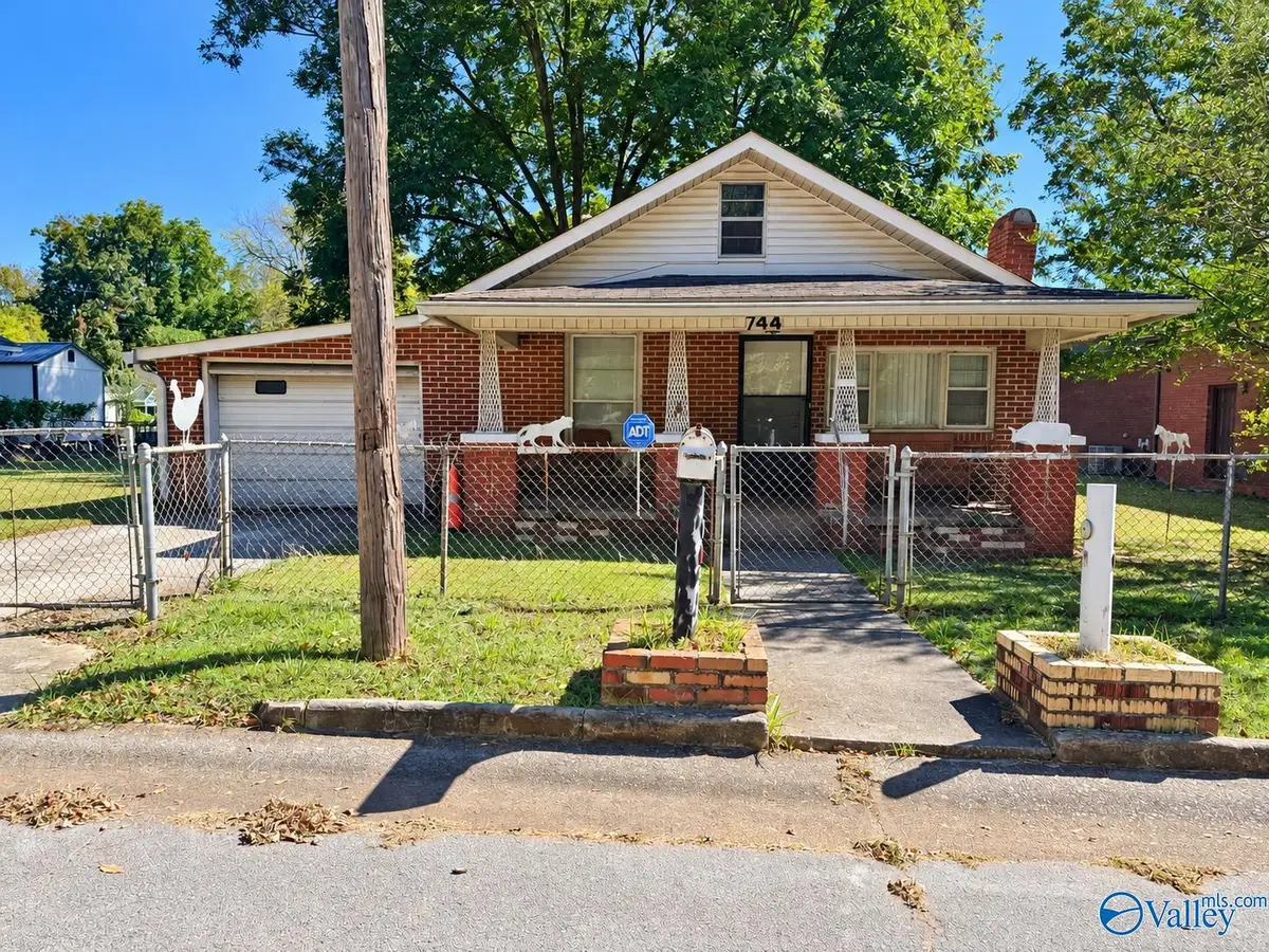 744 Sykes Street Nw, Decatur, AL 35601 - #1