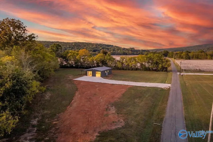 356 Sharpes Hollow Road, New Market, AL 35761 - #2