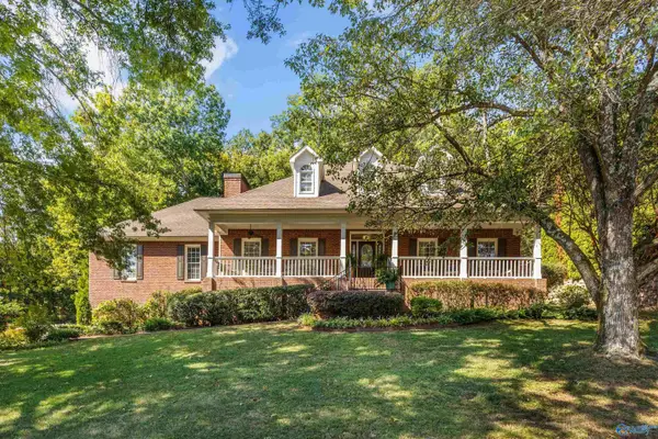 2968 Hampton Cove Way Se, Owens Cross Roads, AL 35763