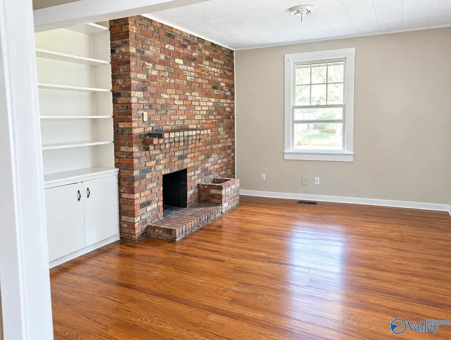 1121 Stillman Avenue, Gadsden, AL 35903 - #2