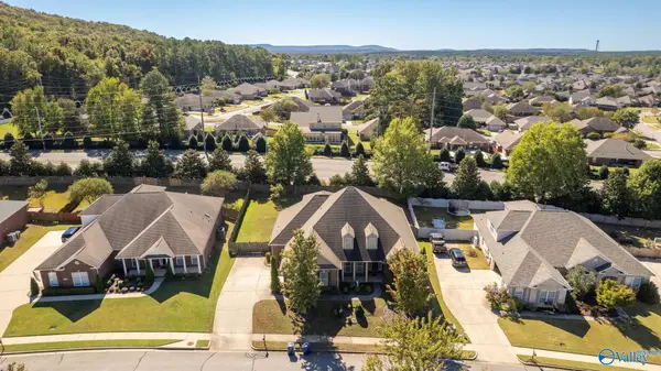 2215 Towne Park Drive Sw, Huntsville, AL 35803