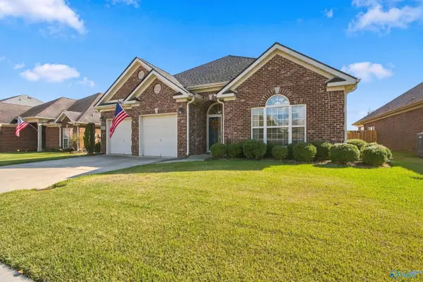 5008 SE Valley Cove Drive, Owens Cross Roads, AL 35763