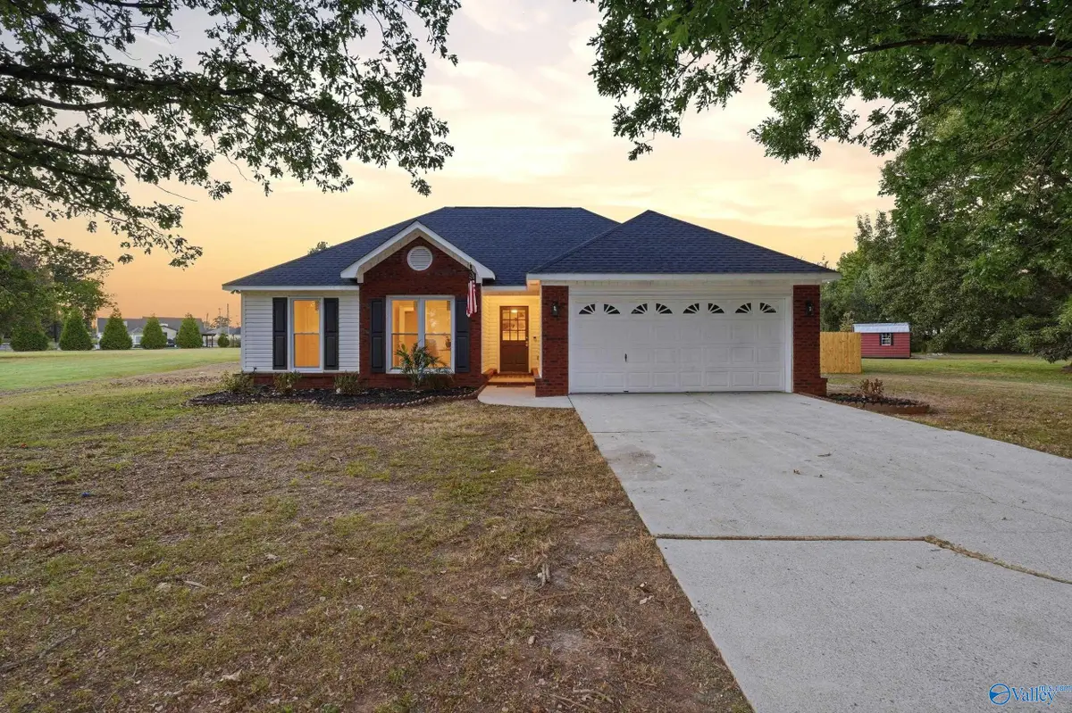 108 Cedar Breeze Lane, New Market, AL 35761 - #1