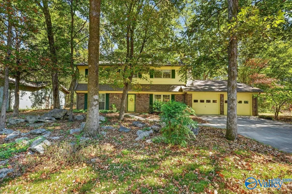 708 Bluewood Drive Se, Huntsville, AL 35802 - #1