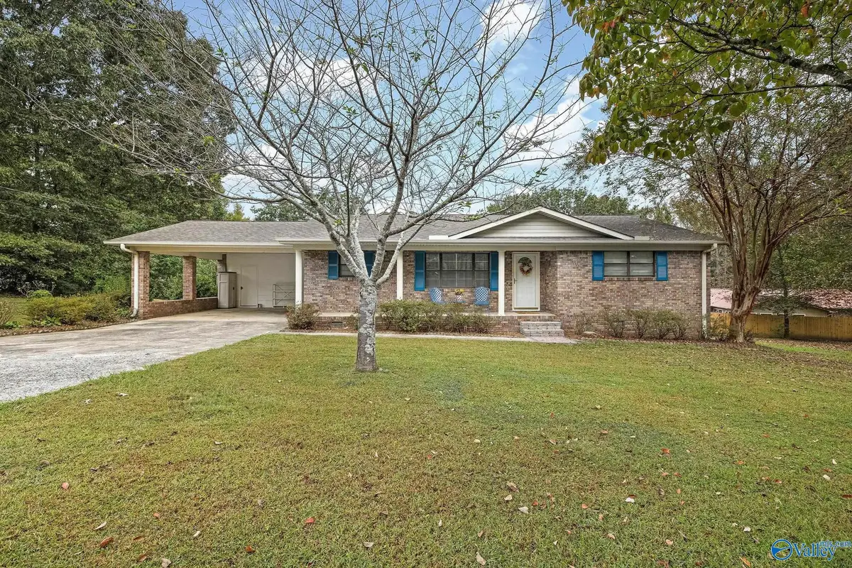 320 Richmond Avenue, Boaz, AL 35957 - #1