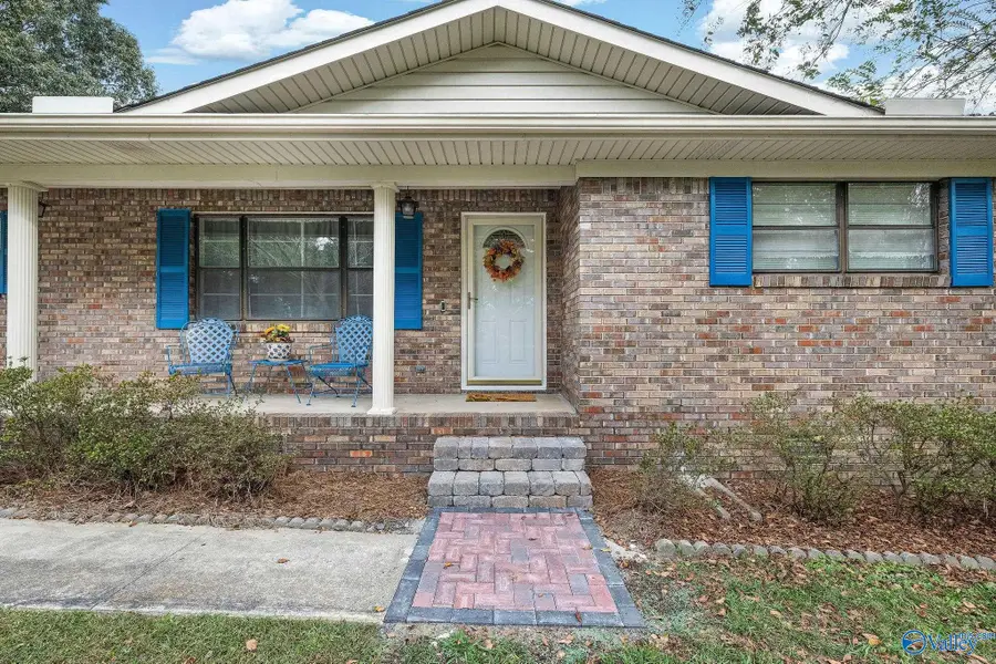 320 Richmond Avenue, Boaz, AL 35957 - #3