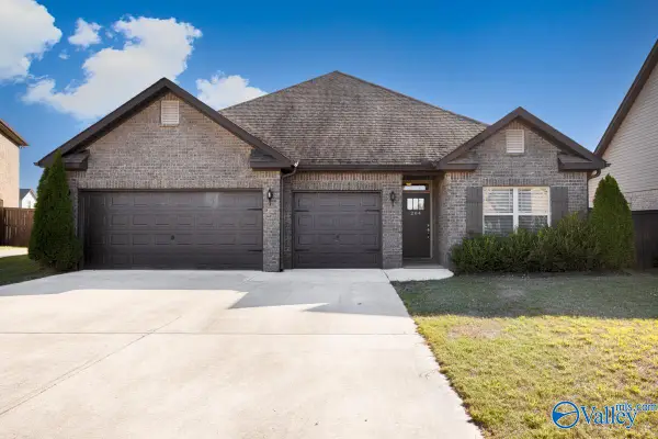 204 Iron Circle, MADISON, AL 35759