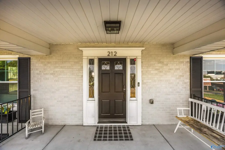 212 Longwood Drive, Huntsville, AL 35801 - #3