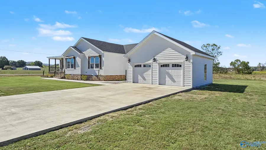4439 N Huckaby Bridge Road, Falkville, AL 35622 - #2