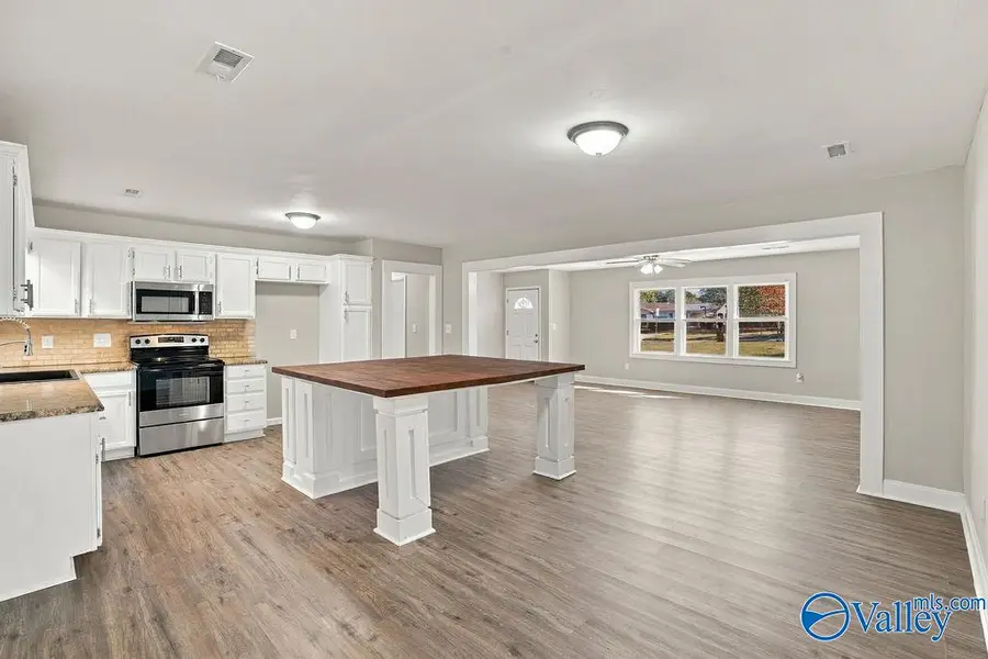 1727 Pennylane Se, Decatur, AL 35601 - #3