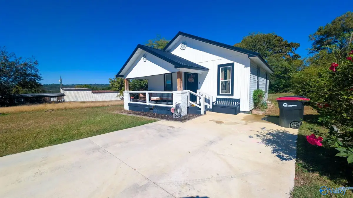 106 Maitre Street, Gadsden, AL 35904 - #1