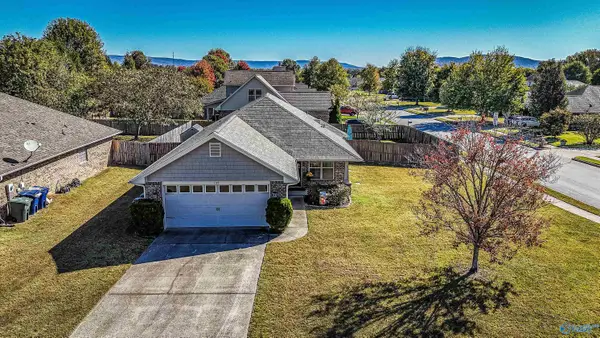 7141 Pale Dawn Place, Owens Cross Roads, AL 35763