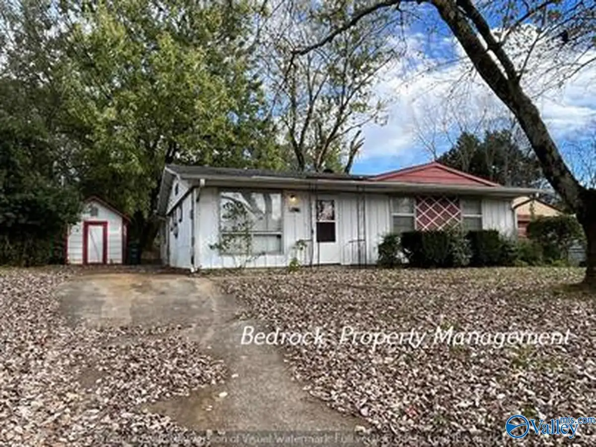 3210 Yale Circle Nw, Huntsville, AL 35810 - #1