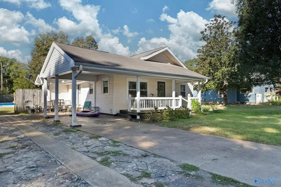 308 Bingham Street, Scottsboro, AL 35768 - #3