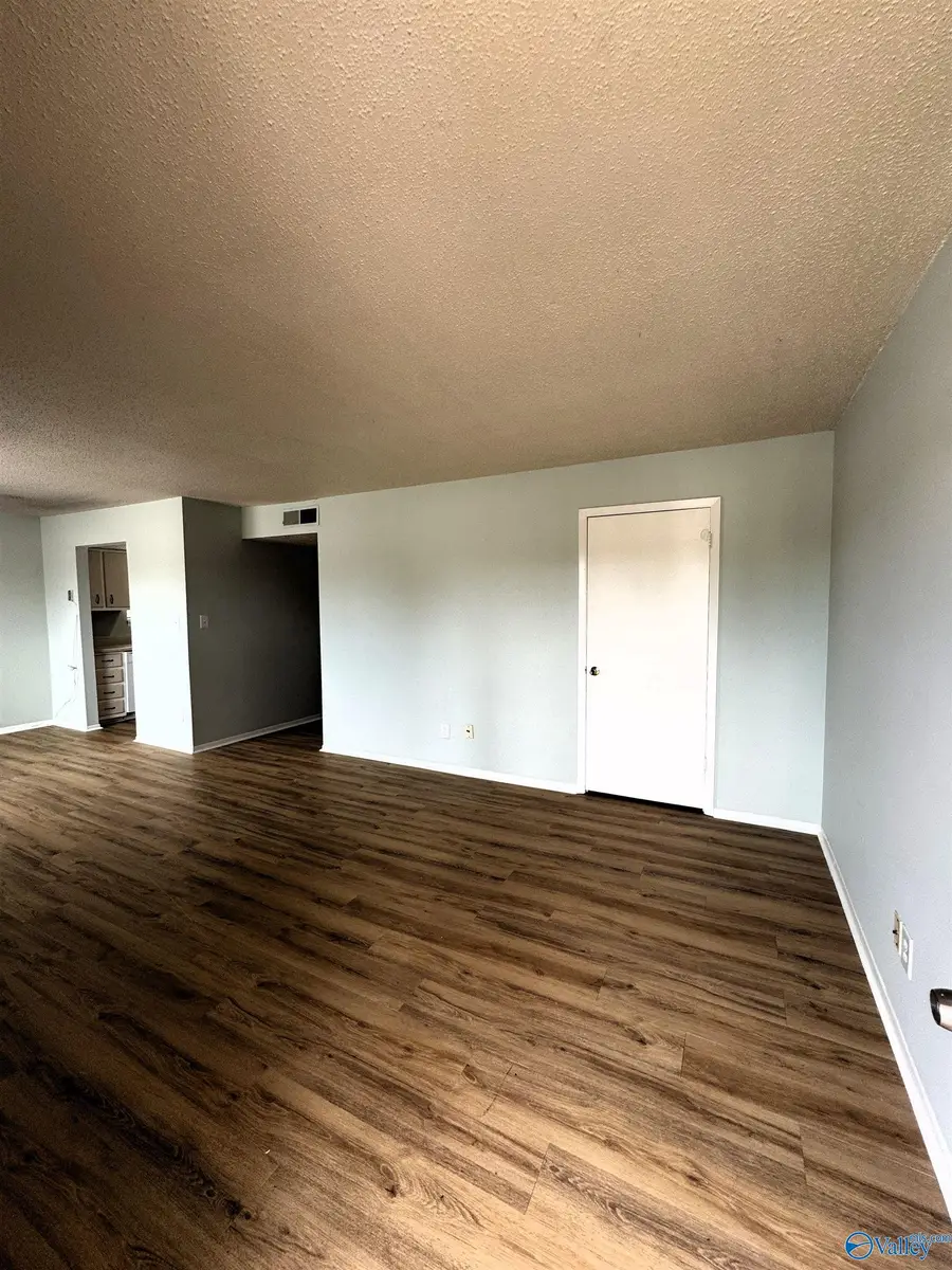 2226 Jonathan Drive Nw, Huntsville, AL 35810 - #2