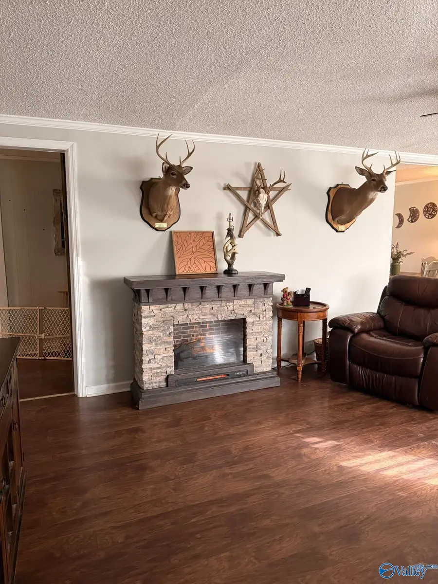 148 N Robinson Road, Hartselle, AL 35640 - #3