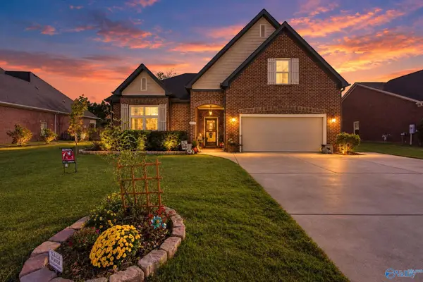 6731 Mceachern Lane Se, Owens Cross Roads, AL 35763