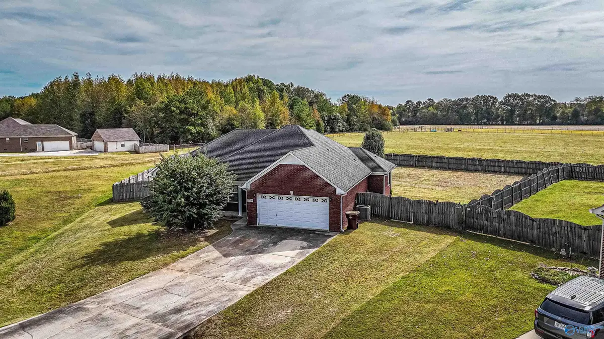 27734 Jeffrey Lee Lane, Toney, AL 35773 - #1