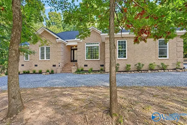 107 Cascade Creek, SOMERVILLE, AL 35670