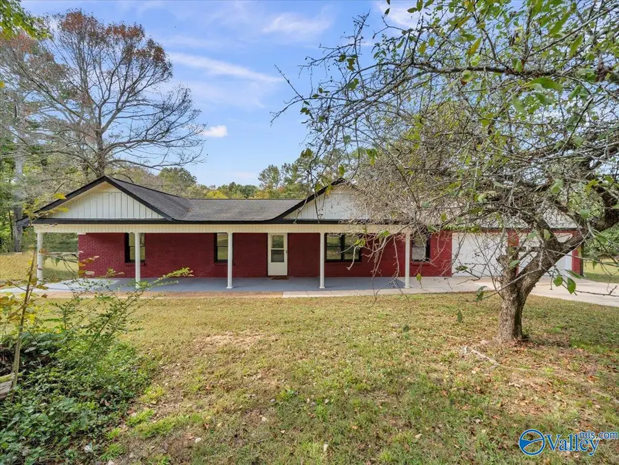 1374 Bluff City Road, Somerville, AL 35670 - #3