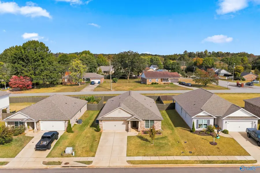 163 Cherry Laurel Drive, Hazel Green, AL 35750 - #2