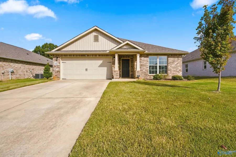 163 Cherry Laurel Drive, Hazel Green, AL 35750 - #3