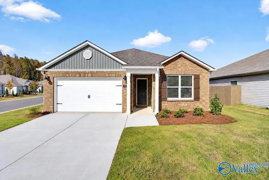 285 Ashland Drive, Hanceville, AL 35077 - #2