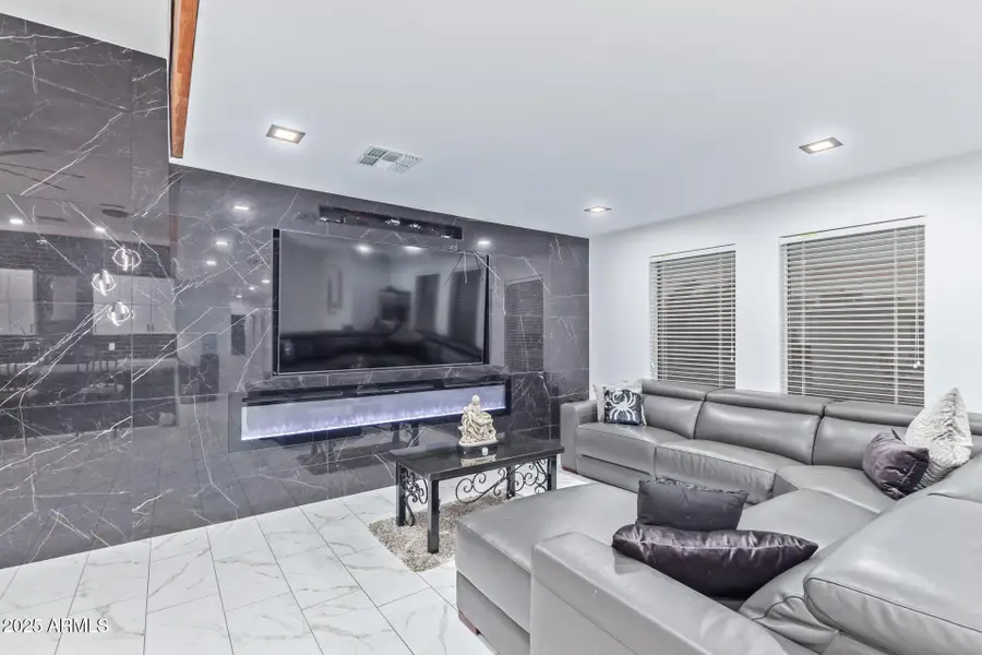 2037 E Riviera Drive, Tempe, AZ 85282 - Image #3