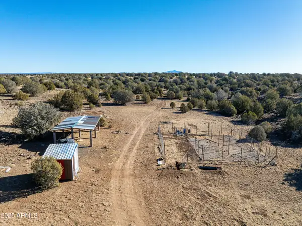 Lot 55/37 Raging Crab -- #55, Ash Fork, AZ 86320