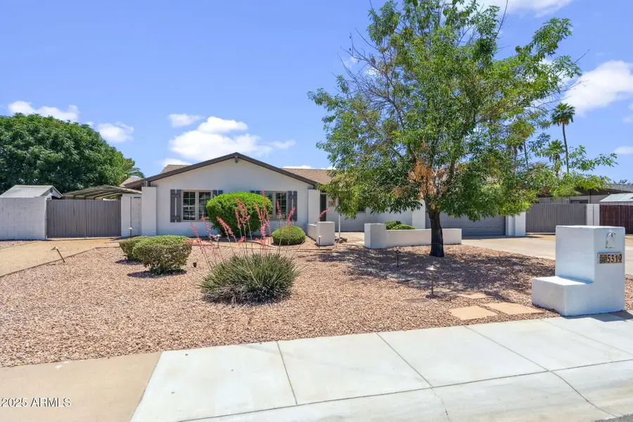 5319 E Gelding Drive, Phoenix, AZ 85254 - Image #3