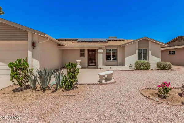 916 W Loughlin Drive, Chandler, AZ 85225