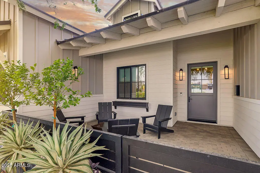 3530 E Glenrosa Avenue, Phoenix, AZ 85018 - Image #1