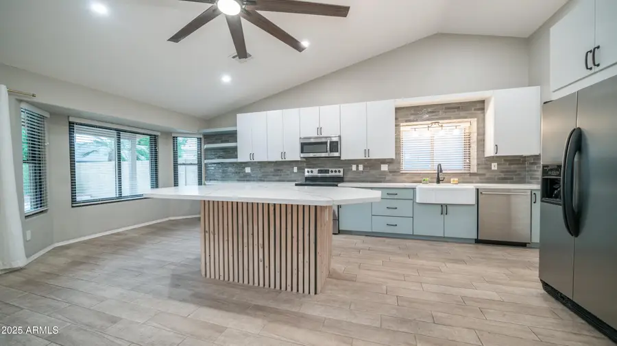 19055 N 5th Avenue, Phoenix, AZ 85027 - Image #3