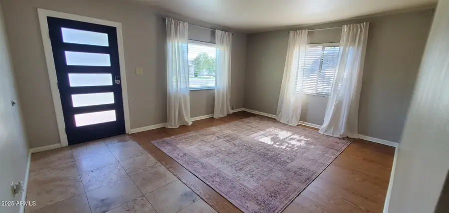 3526 E Piccadilly Road, Phoenix, AZ 85018 - Image #3