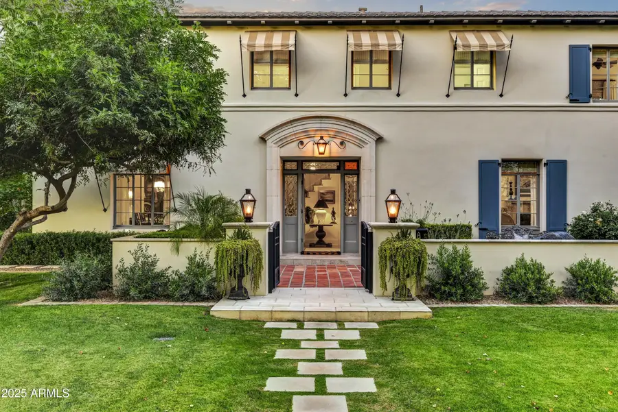 3007 N Manor Drive W, Phoenix, AZ 85014 - Image #2