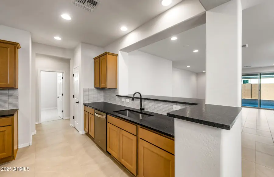 16230 W Pinnacle Vista Drive, Surprise, AZ 85387 - Image #2