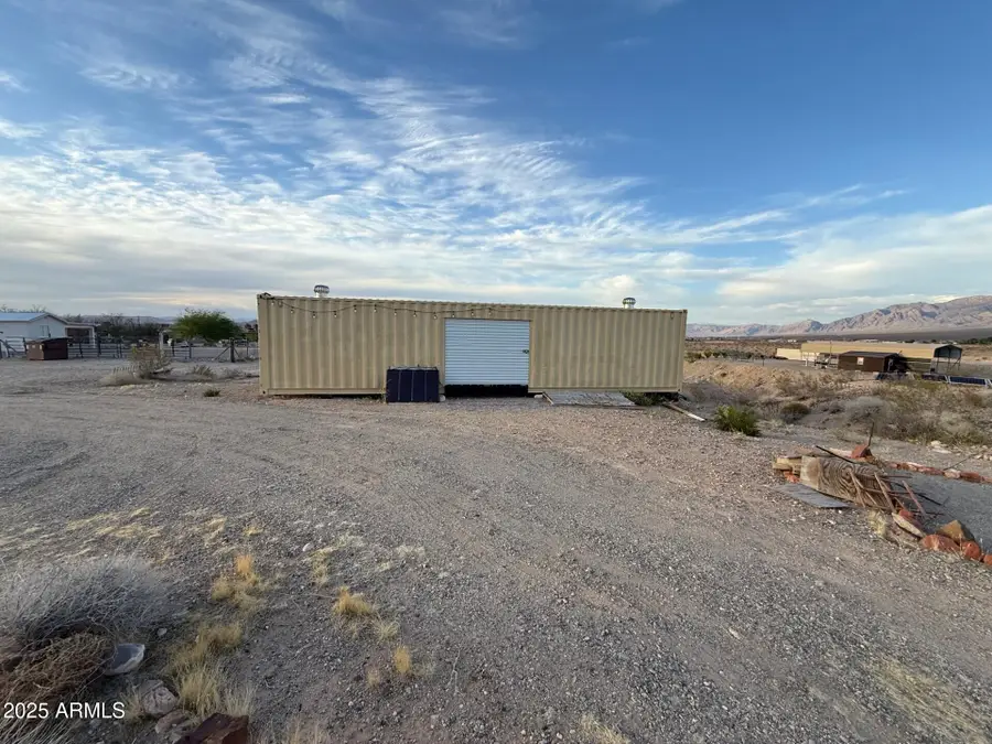 938 E Red Hawk Road, Scenic, AZ 86432 - Image #2