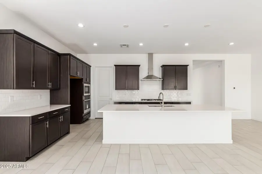 25231 N 157th Drive, Surprise, AZ 85387 - Image #2