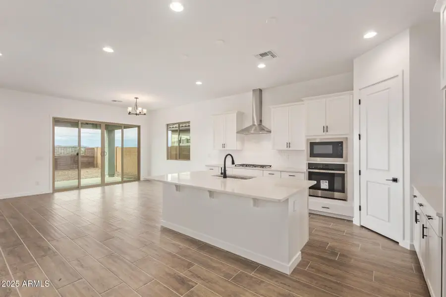 16943 W Desert Lane, Goodyear, AZ 85338 - Image #2