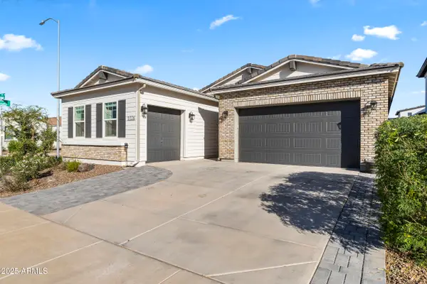 11026 E Utopia Avenue, Mesa, AZ 85212