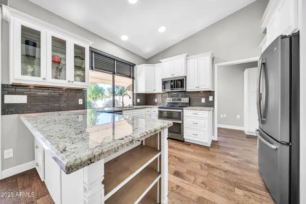 9551 W Sierra Pinta Drive, Peoria, AZ 85382